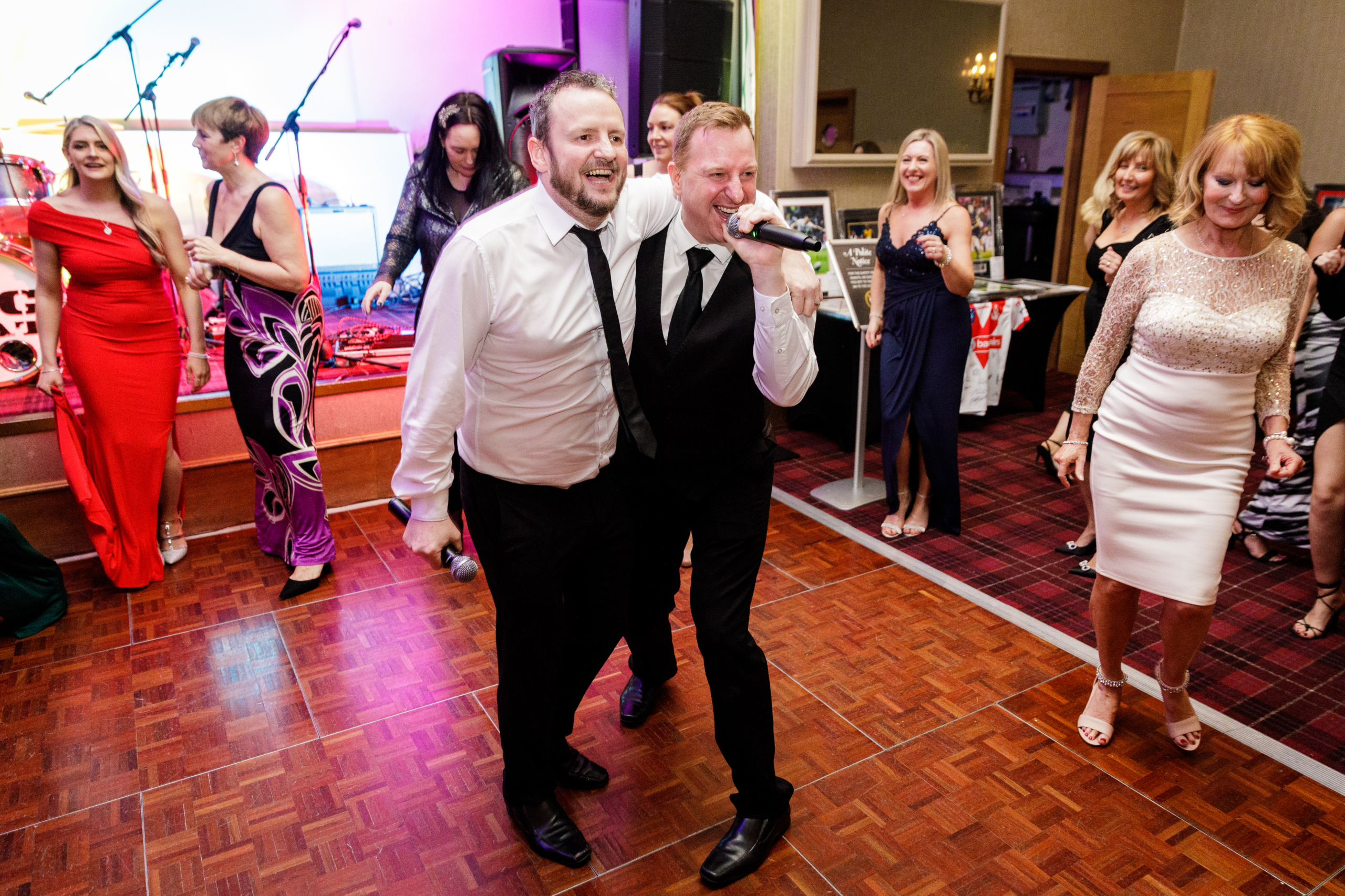 silver service singers corporate