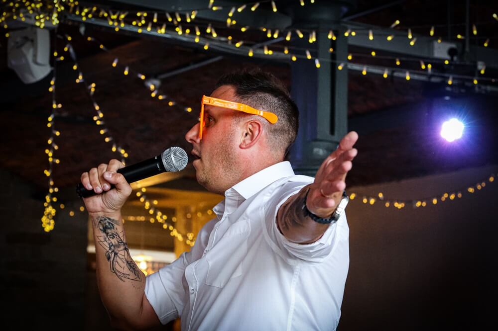DJ Entertainment by Silver Service Singers